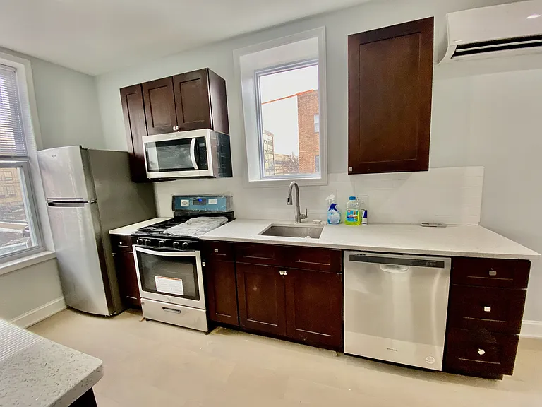 1247 Snyder Ave #2 — Photo 20
