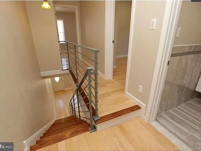 1237 S 20th St — Photo 9