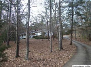 272 Creekside Cir, Talladega, AL 35160