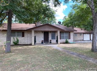 7880 Fm 327, Elmendorf, TX 78112