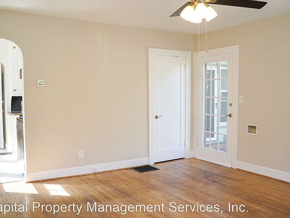 3rd image of 3614 SE Stark St #9877634