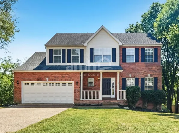 147 Grove Ln, Hendersonville, TN 37075