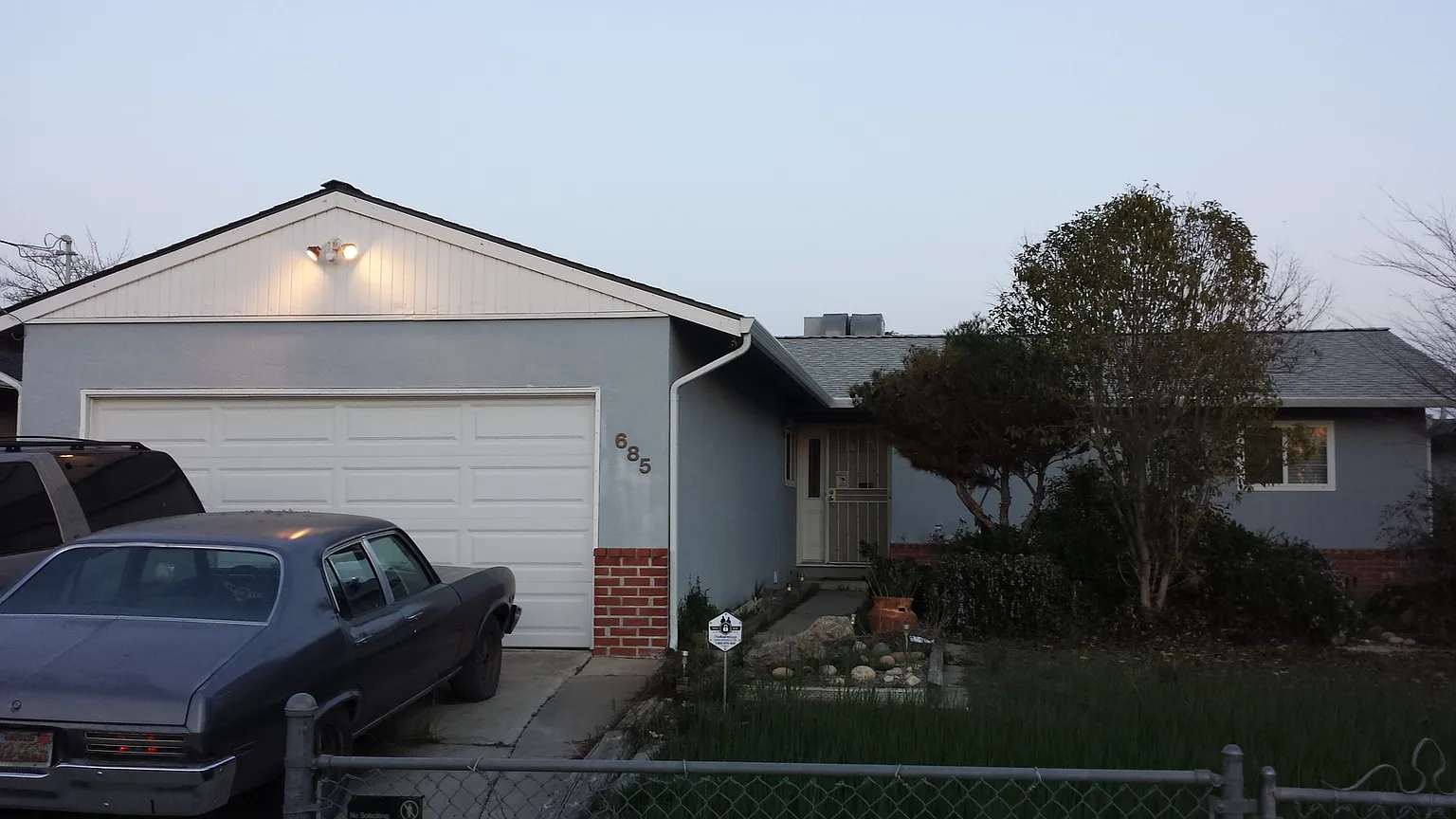 685 Meadowlark St photo 1