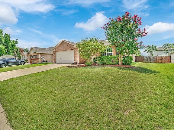 2nd image of 3003 Connor Ln