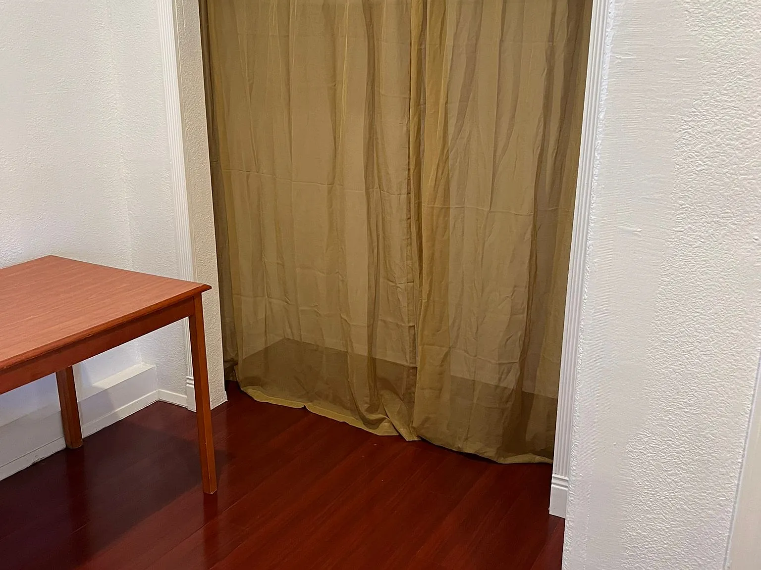 1 bed, 1703 sqft, $1,600 — Photo 4