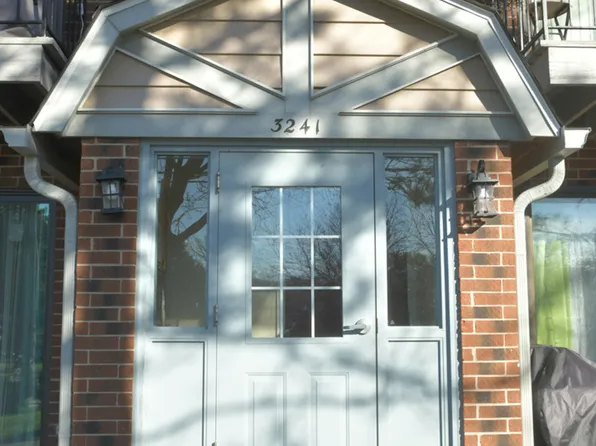 3241 Milwaukee Ave APT 1F, Northbrook, IL 60062