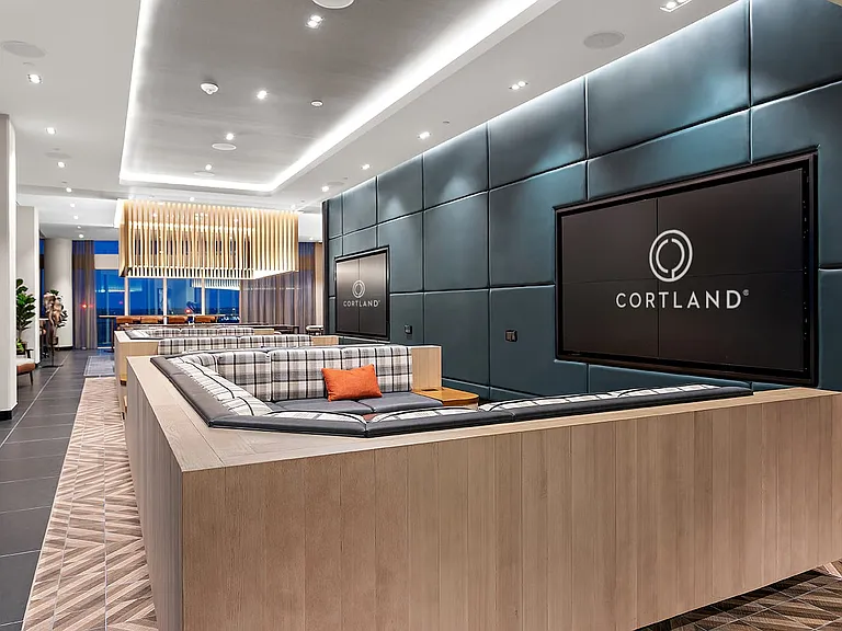 Cortland Rosslyn — Photo 52