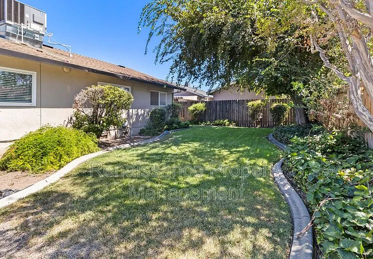 5619 N El Dorado St — Photo 30