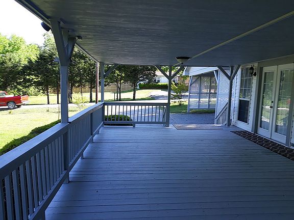 3rd image of 99 Preston Shores Dr