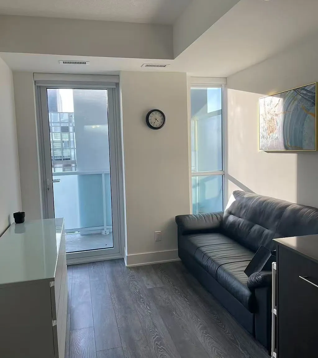 2 bed, $2,450 — Photo 2