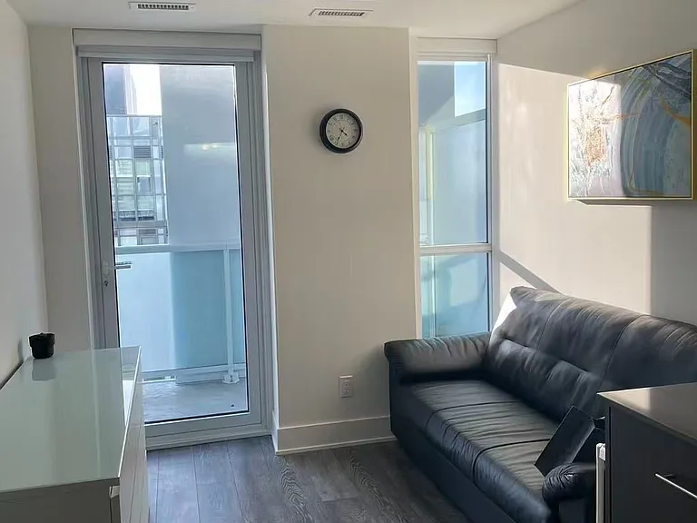 188 Fairview Mall Dr #2001 — Photo 2