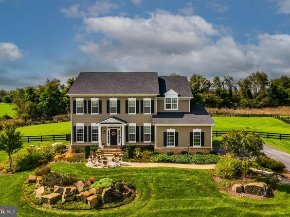 19139 Skyfield Ridge Pl, Purcellville, VA 20132