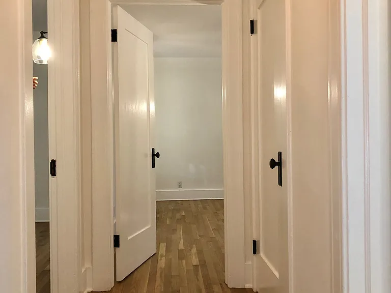 2046 N Highland Ave #2046 — Photo 8