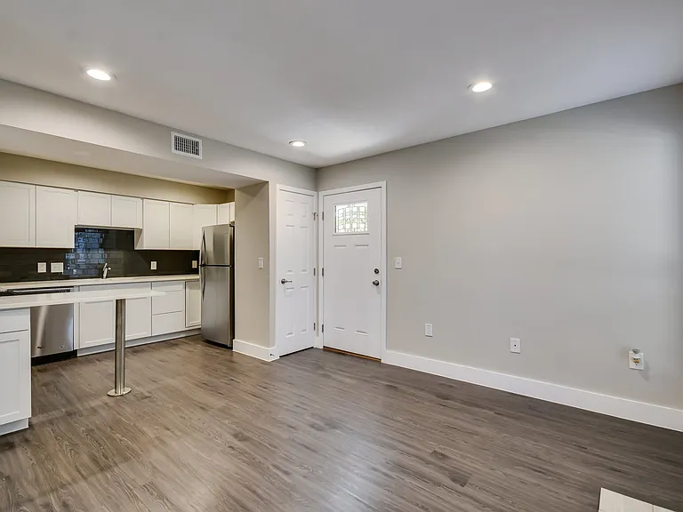 935 La Posada Dr #142 — Photo 12