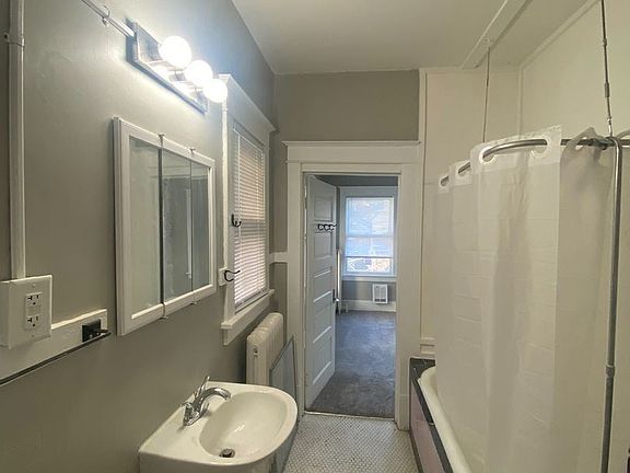 5th image of 4822 Chicago St APT 4