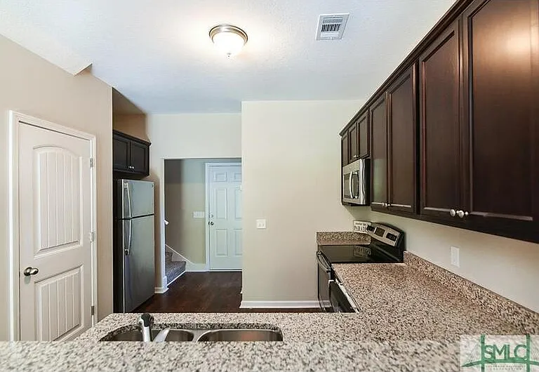 50 Walker Ct — Photo 12