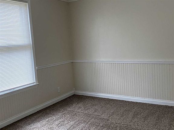 3rd image of 1656 6th Ave