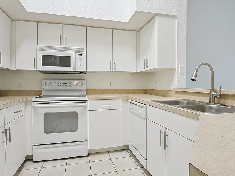 4140 Central Sarasota Pkwy #1233 — Photo 18