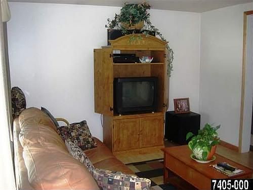 5th image of 36 Deer Dr