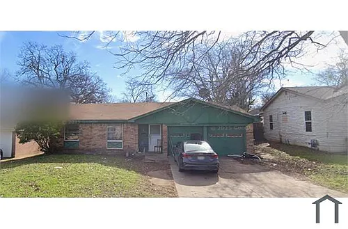 5604 Macarthur Dr Photo 1