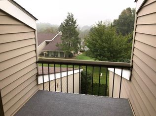 60 Overlook Dr #60, Union, NJ 08809