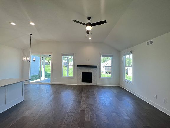 5th image of 1303 SW Heartwood Dr