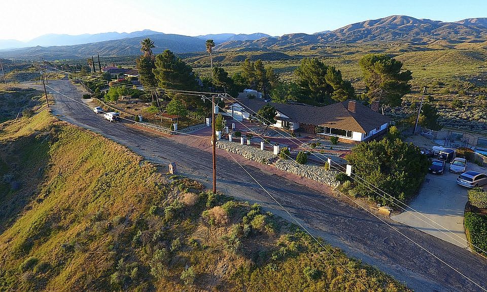 2nd image of 4318 Palmdale Hills Dr