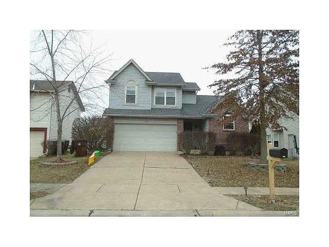 5020 Brittany Downs Dr photo 1