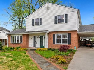 1904 Snowdrop Ln, Silver Spring, MD 20906