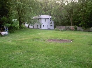 1011 Lyon Ct, Aurora, IL 60506