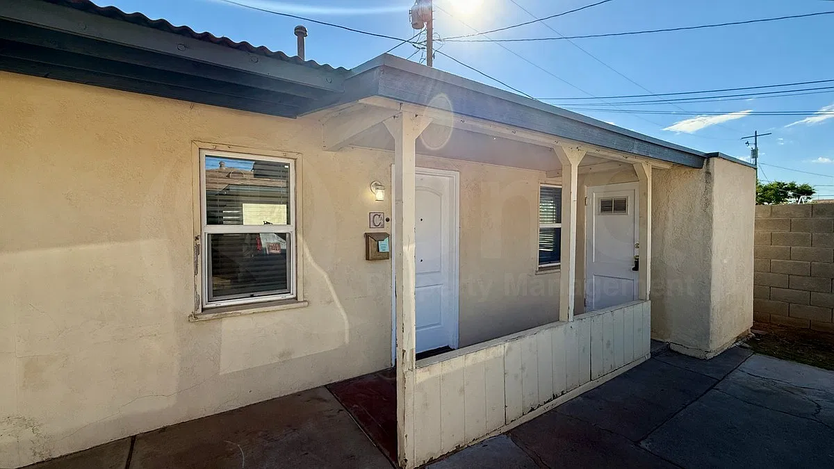 2 bed, 1.0 bath, 534 sqft, $875 — Photo 3