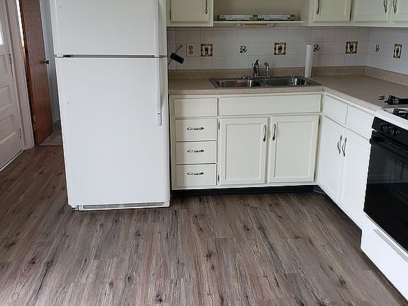 5th image of 3315 Chadwick Dr