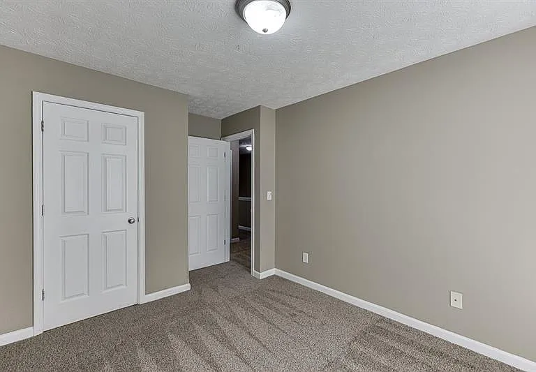 2883 Creek Bottom Ct — Photo 25