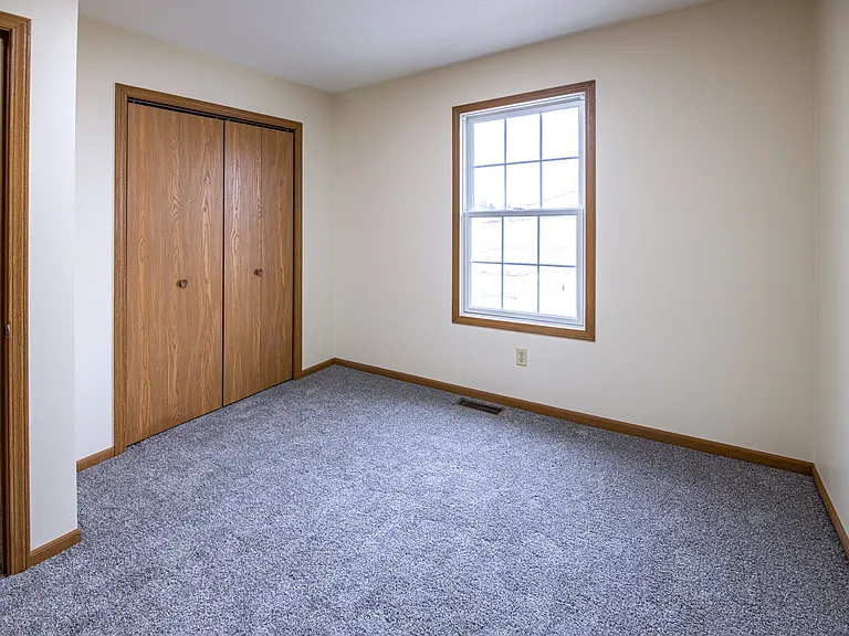 1210 Northernview Dr — Photo 12