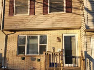 3723 Hillcrest Rd #1, Dubuque, IA 52002