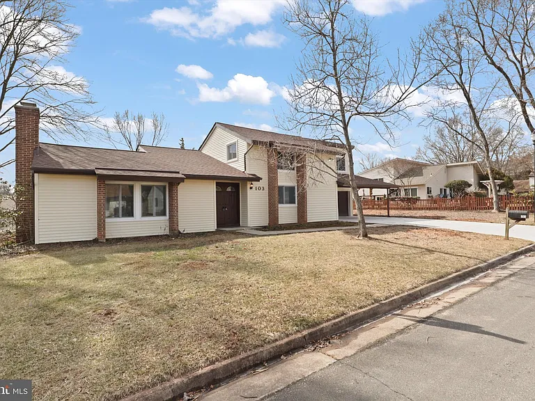 103 Farmington Ln — Photo 14