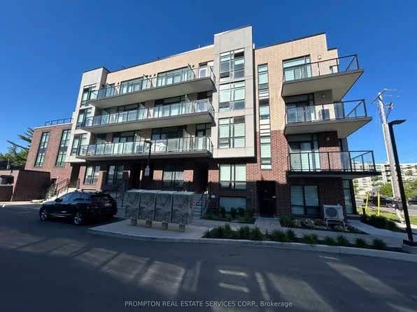 871 Sheppard Ave W #41, Toronto, ON M3H 2T5