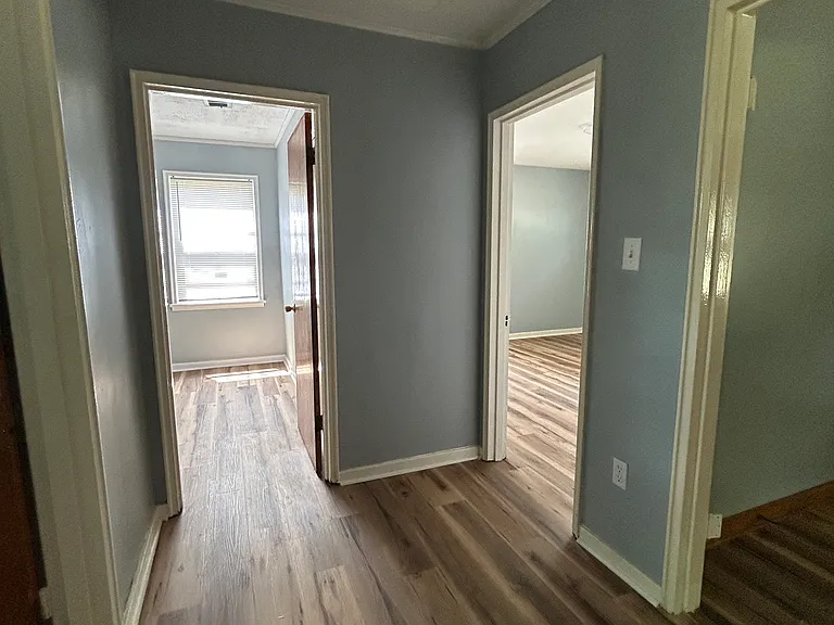 Reed Ave — Photo 10