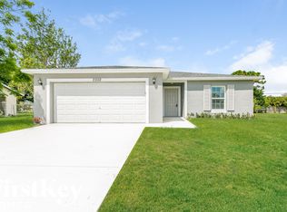 2002 SW Cameo Blvd, Port Saint Lucie, FL 34953