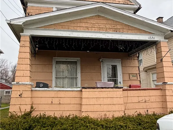 1824 Pierce Ave, Niagara Falls, NY 14301