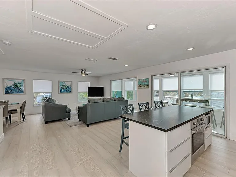 5516 Avenida Del Mare — Photo 20