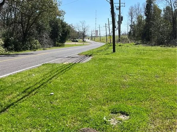 137 Plantation Dr, La Place, LA 70068