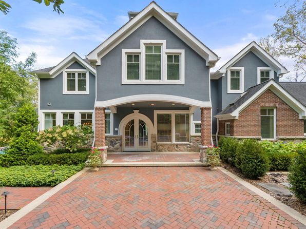 3124 Mills Ct, Ann Arbor, MI 48104