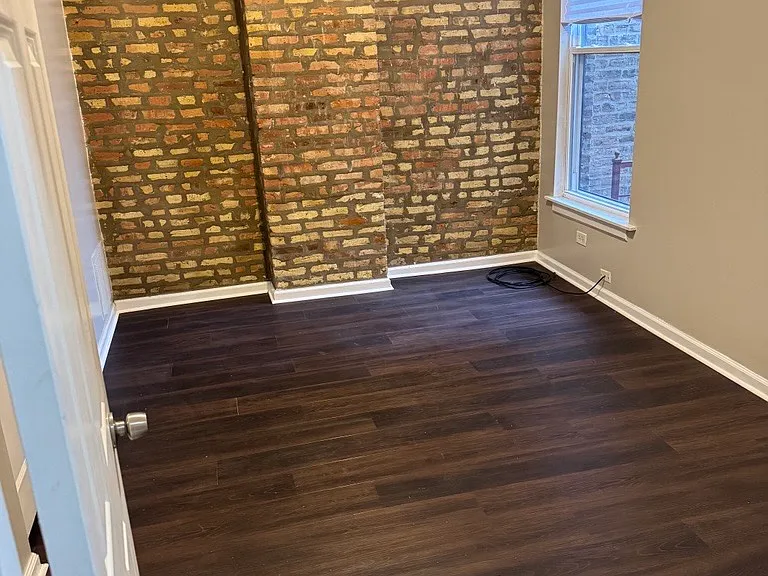 2833 W Warren Blvd #2 — Photo 8