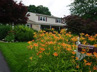 160 Rotterdam Rd N, Holland, PA 18966