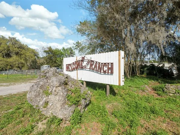 18530 Lake Lindsey Rd, Brooksville, FL 34601