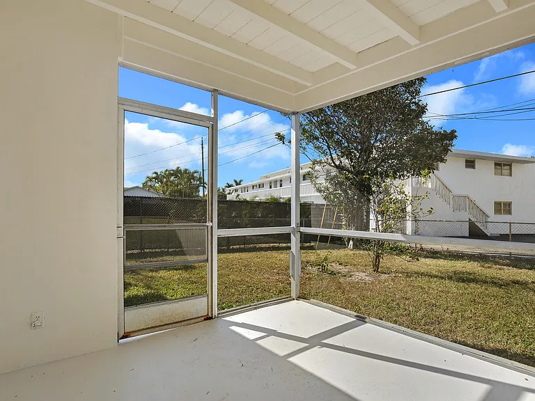 533 W Jasmine Dr #B — Photo 13