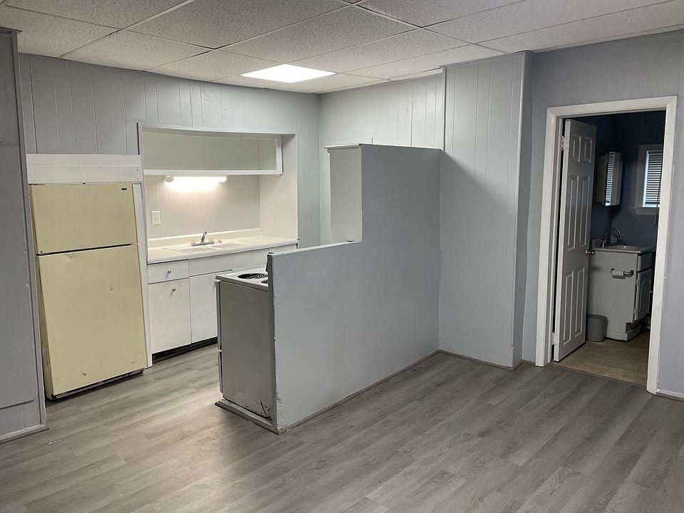 1st image of 506 E Myrtle Ave #2