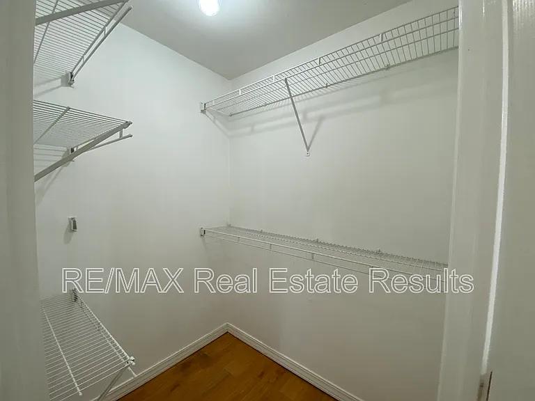 1601 S 24th Pl — Photo 11