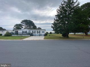 2 Deep Channel Dr, Berlin, MD 21811